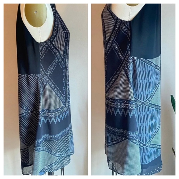 Sanctuary sleeveless v neck chic and sexy dress Sm - Picture 2 of 8